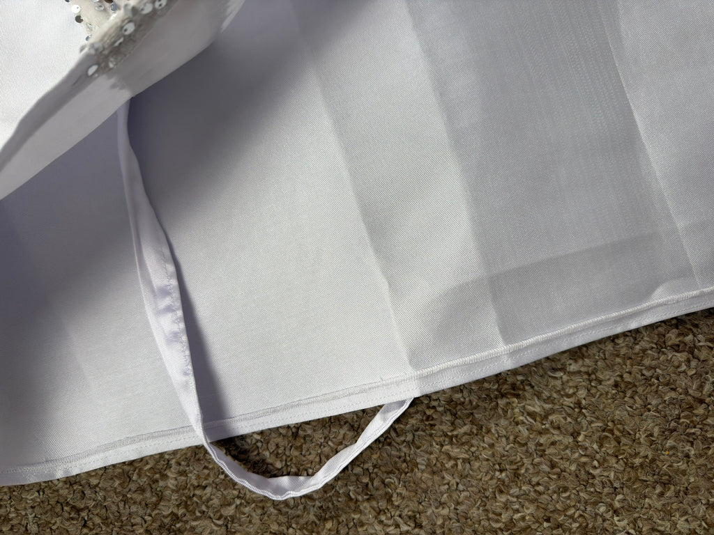 Luxe drape boubou (white)- inner view with rope for fitting